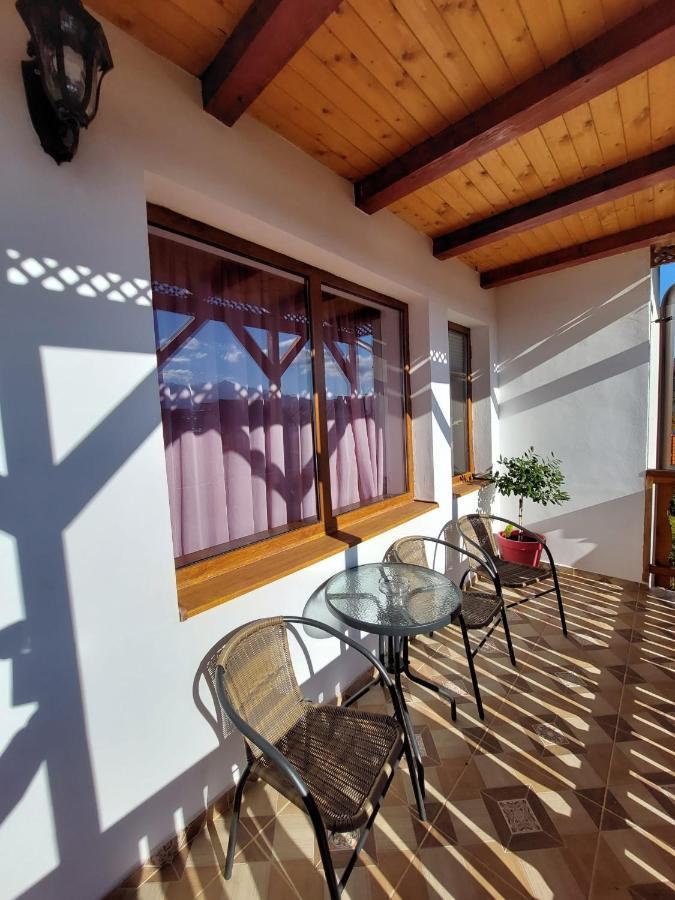 Pensiunea Vera Rîşnov Luaran gambar